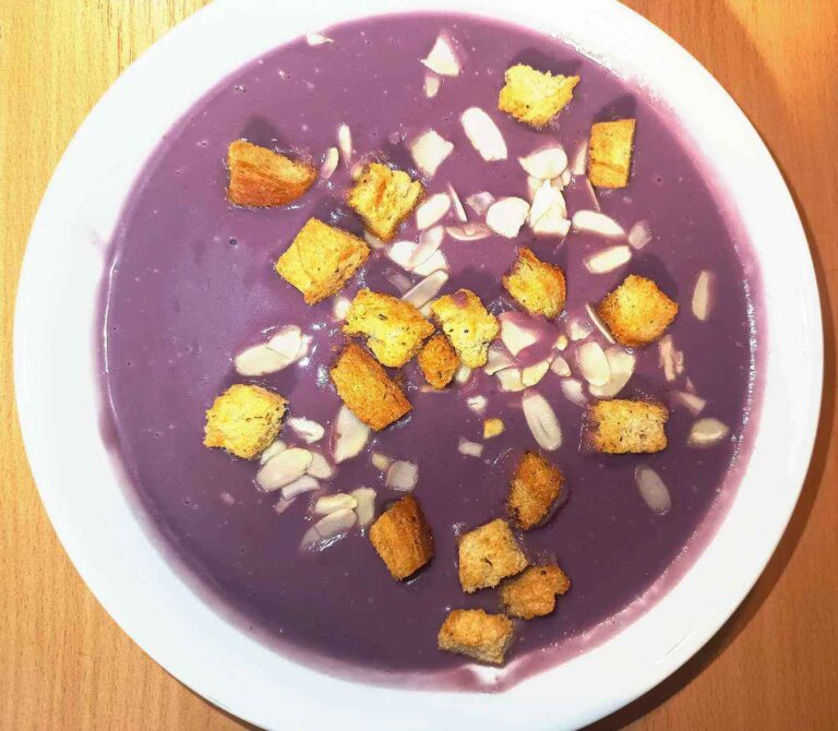 Lila édesburgonya krémleves